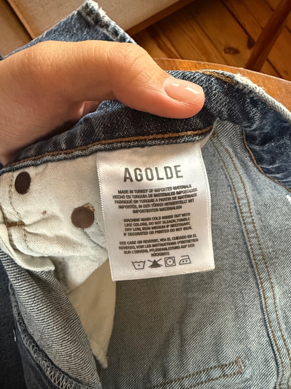 Agolde Riley High Rise Crop Jeans - Picture 3 of 4